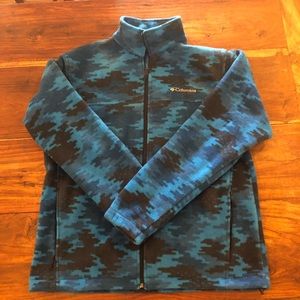 Blue camo Columbia fleece jacket Large